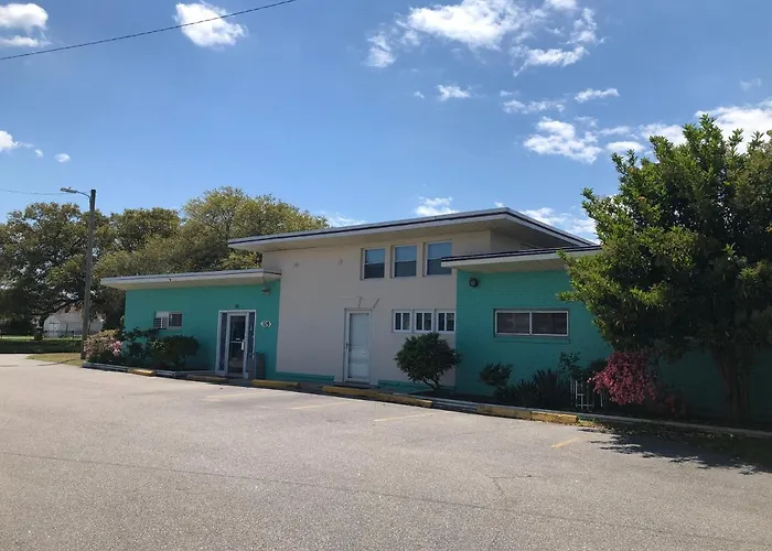 Bay Inn Hotel