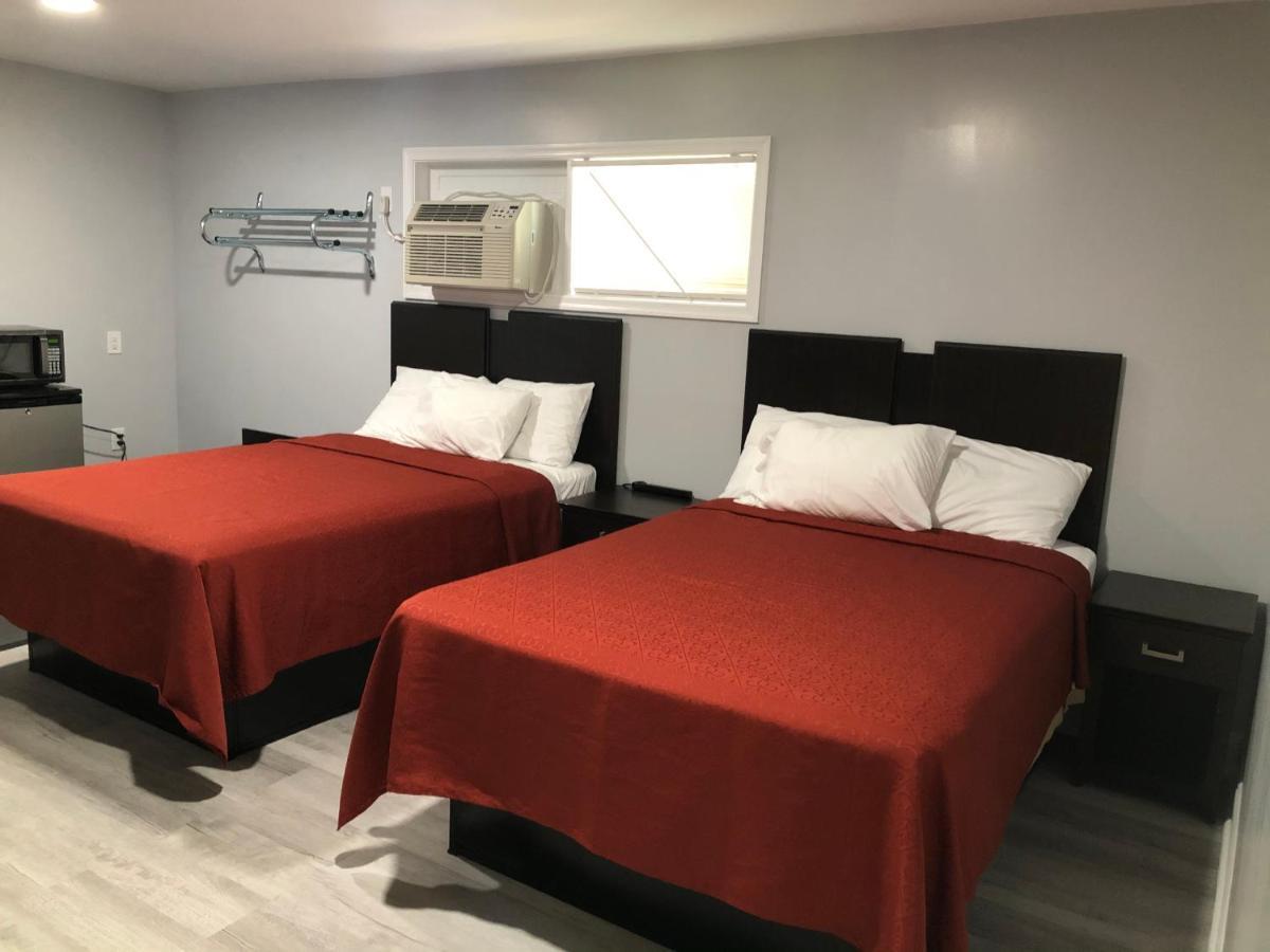 Bay Motel 2*